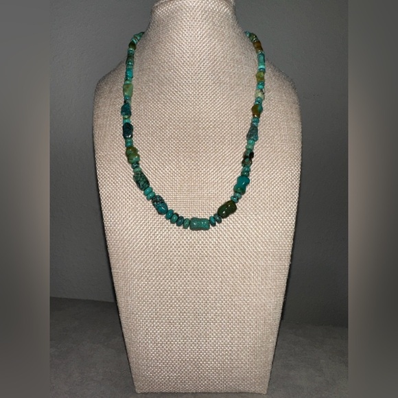 Turquoise small nugget bead necklace by Jay King - Picture 4 of 12